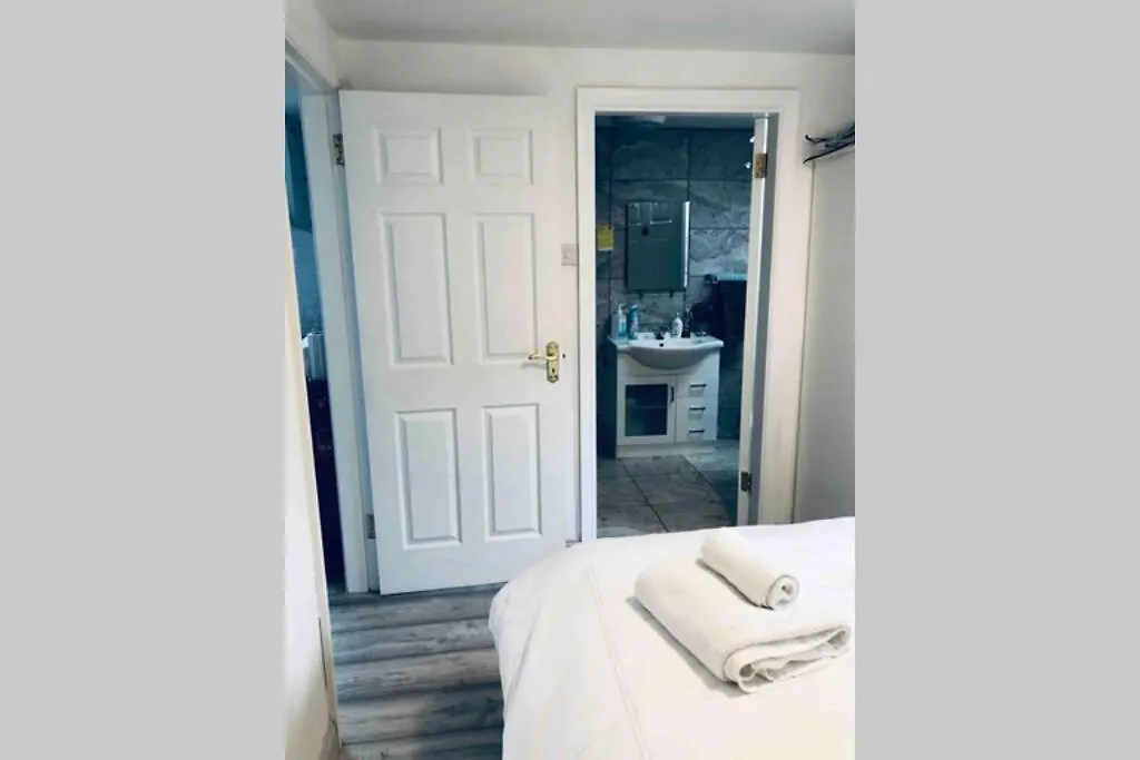 Fuchsia Apartment Tranquil Modern Seaside Apartment On The Wild Atlantic Way Galway