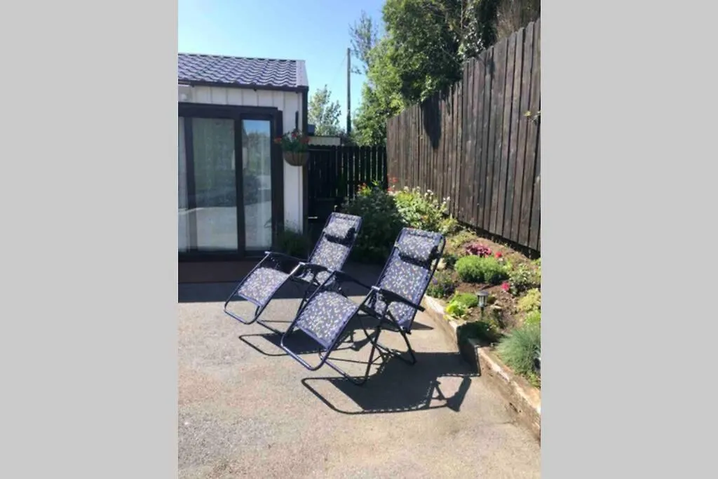 Fuchsia Apartment Tranquil Modern Seaside Apartment On The Wild Atlantic Way Galway Irlande
